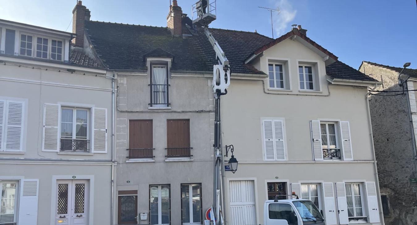 Nettoyage et démoussage de toiture