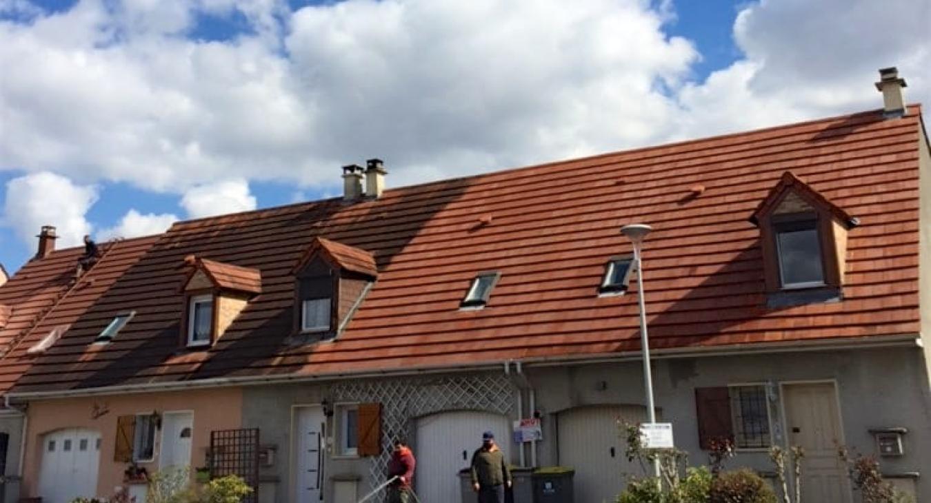 Nettoyage et peinture de toiture